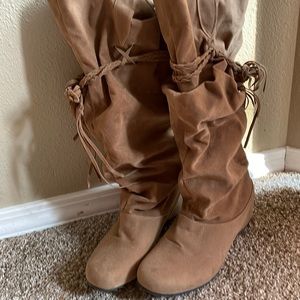 Brown flat boots